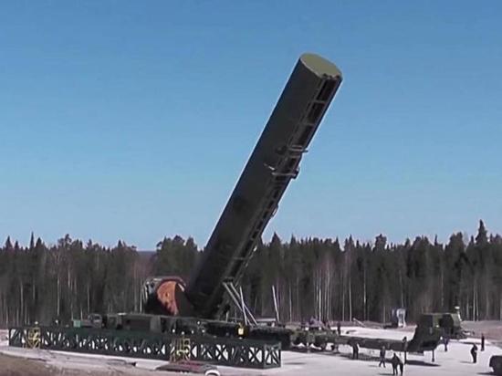 С космодрома Плесецк Архангельской области запустили межконтинентальную ракету «Сармат»