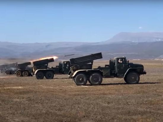 ВСУ обстреляли ракетами два района Донецка