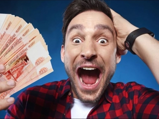 Игорь Васильев заработал в 2021 году меньше, чем его супруга