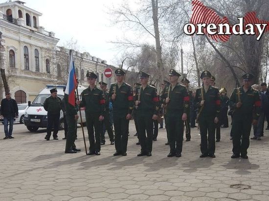 В Оренбурге простились с погибшим на Украине Константином Проскуряковым