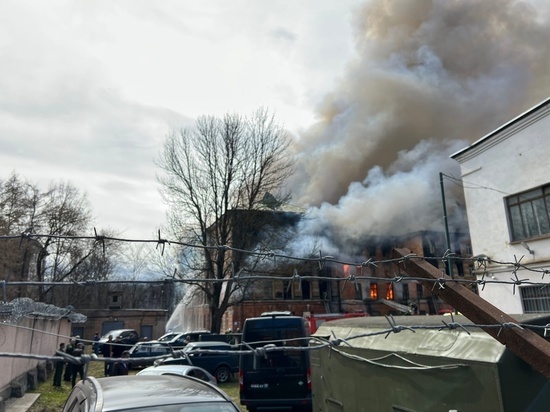 На пожаре в НИИ ВКО в Твери пострадали люди
