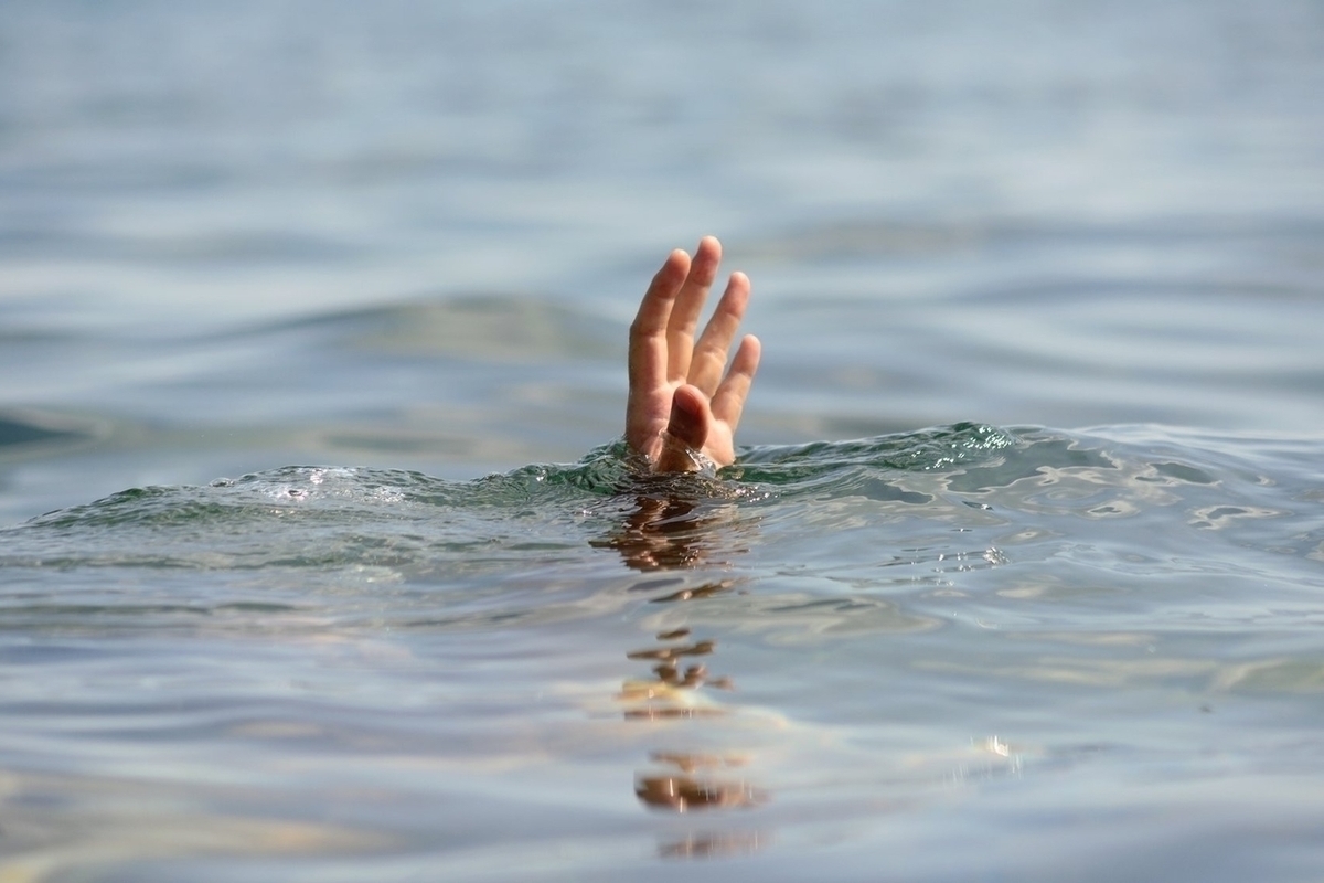 Море по колено, но лужа по уши: пьяная костромичка едва не утонула в нескольких метрах от берега