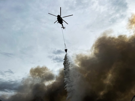 Во время тушения пожара в тверском НИИ вертолёт совершил семь сбросов воды