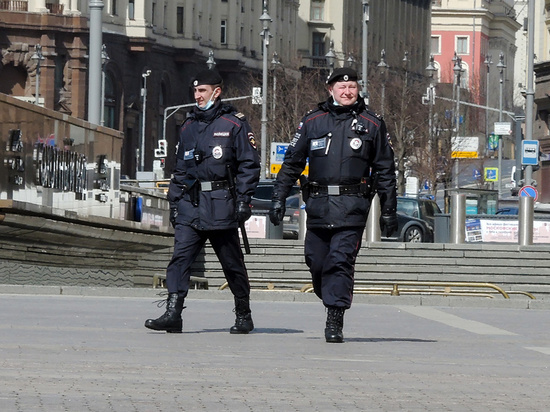 Полицейские опровергли раздачу автоматов в канун майских праздников - «Москва»