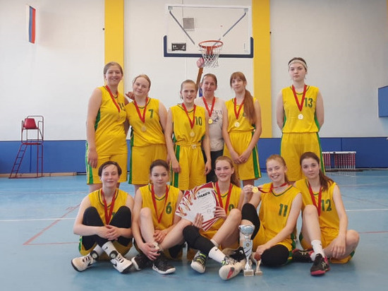 Псковские баскетболисты заняли первое место на первенстве Псковской области
