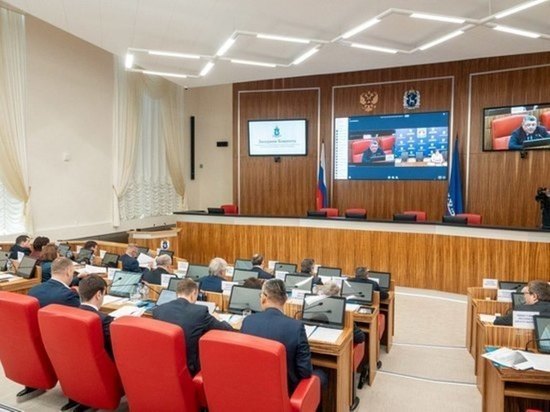 Коммунистка-рантье и справедливоросс на Infiniti: сколько платят оппозиционным депутатам на Ямале