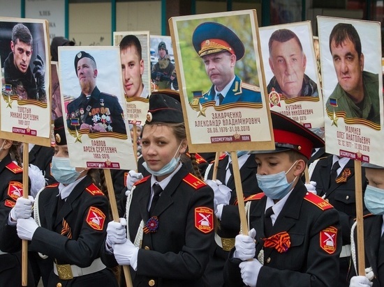 Киев пригрозил ударить по «Бессмертному полку» в Мариуполе