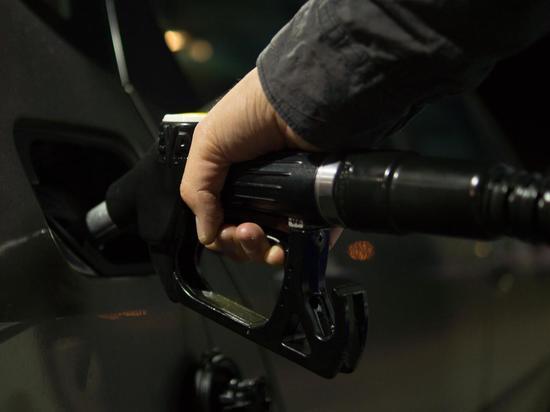 На освобожденных территориях ЛНР начали работу первые заправки