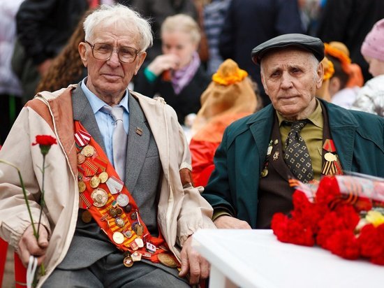 В ЛНР начались выплаты денежной помощи ко Дню Победы