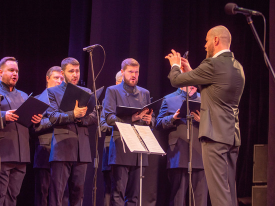 Хор Сретенского монастыря открыл программу «Театральных сезонов» в Выксе