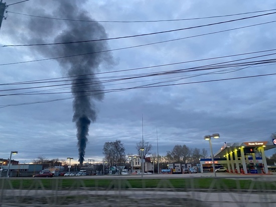 В МЧС назвали причину чёрного дыма над Рязанью
