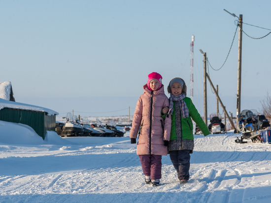 Речь идет о детях в возрасте от 8 до 17 лет из семей с невысокими доходами