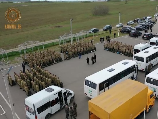 Кадыров сообщил об отправке из Чечни на Украину нового отряда добровольцев