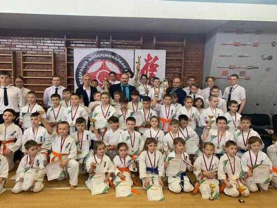 Юные спортсмены из Хакасии успешно выступили на первенстве киокусинкай