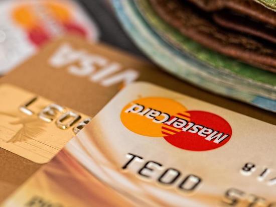 Ефремовская полиция нашла подозреваемую в краже денег с банковской карты местного жителя