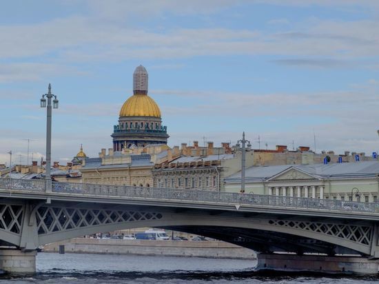 Россияне добавили Петербург в топ привлекательных городов для семейной жизни