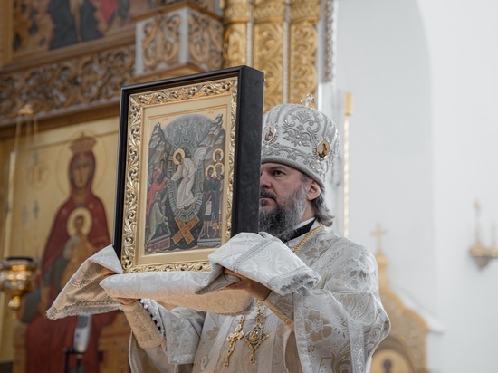 Митрополит Тверской и Кашинский молится за погибших и пострадавших во время пожара в НИИ