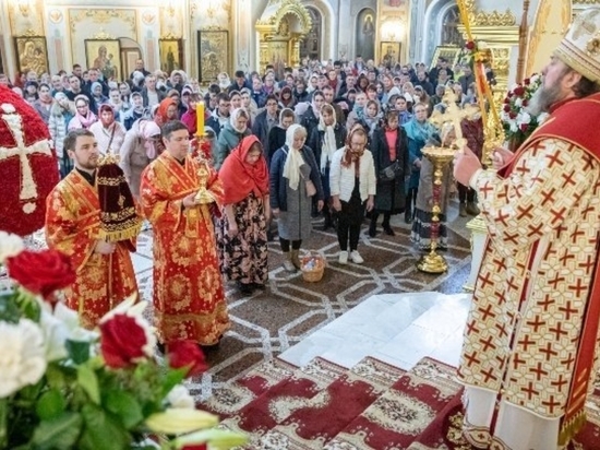 Праздничные богослужения прошли в Удмуртии в ночь на 24 апреля
