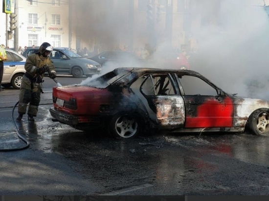 В Калининградской области сгорел автомобиль
