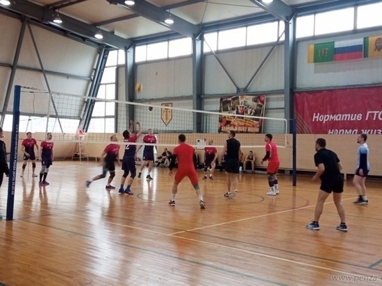 В Пензе прошли соревнования по волейболу среди трудовых коллективов города