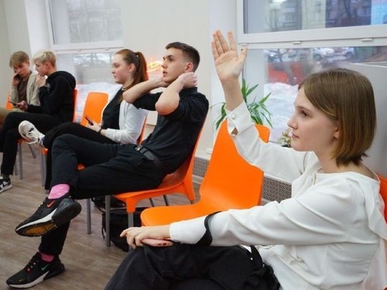 12 челябинских подростков станут ведущими подкаста «Недетские голоса»