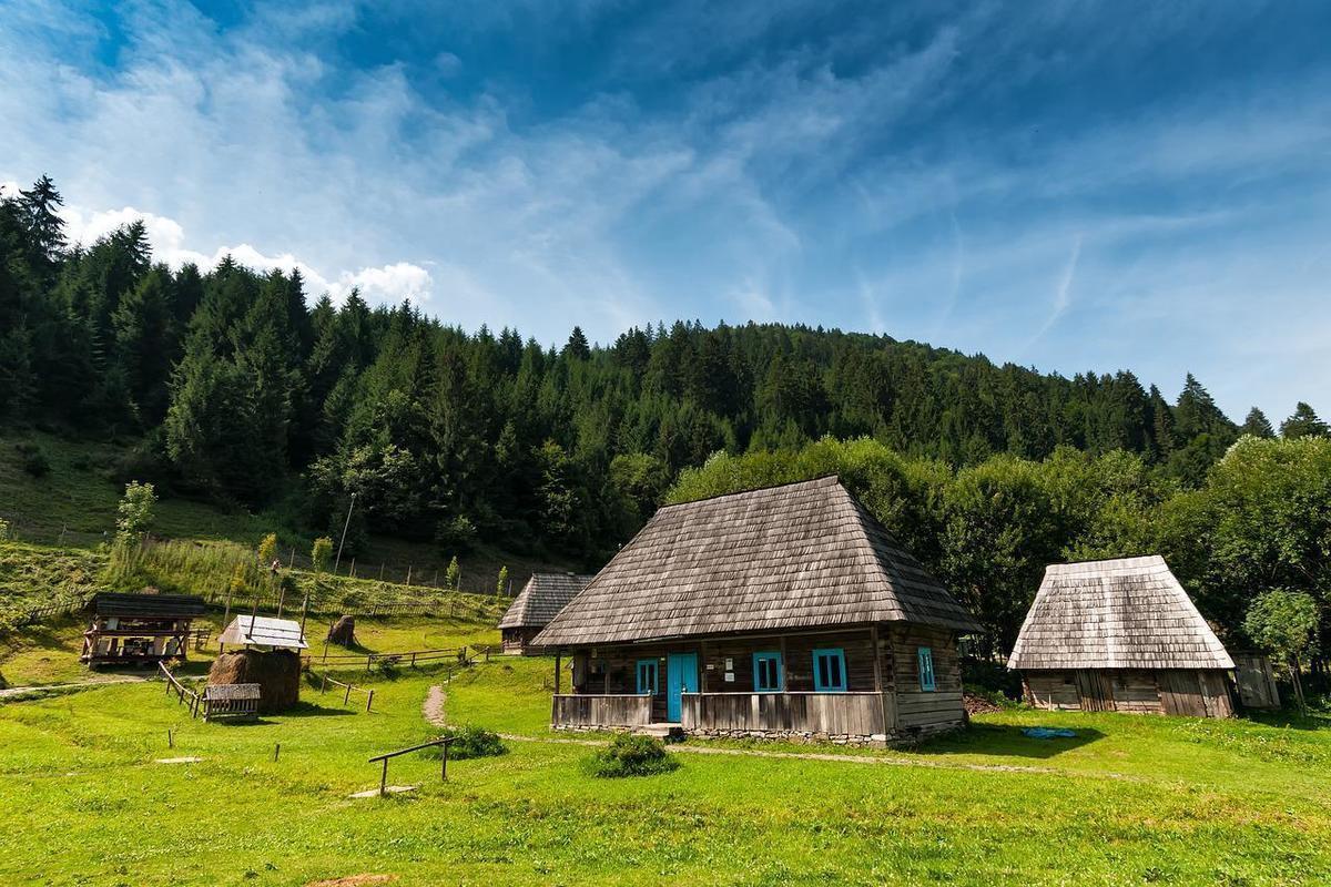 Деревня в польские Карпаты