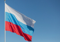 На прошлой неделе министр просвещения РФ Сергей Кравцов обязал все школы страны с 1 сентября 2022 года внедрить у себя традицию подъема флага РФ под государственный гимн — для воспитания у школьников патриотических чувств