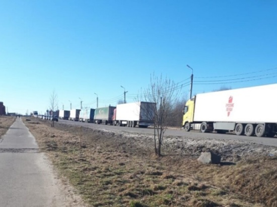 Жители Тутаева жалуются на постоянный шум из-за приезжающих на завод Айсберри фур