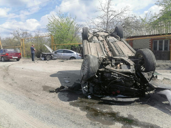 Под Воронежем две иномарки разбиты всмятку из-за пьяного водителя