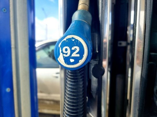 Цены на бензин резко выросли в Южно-Сахалинске за неделю