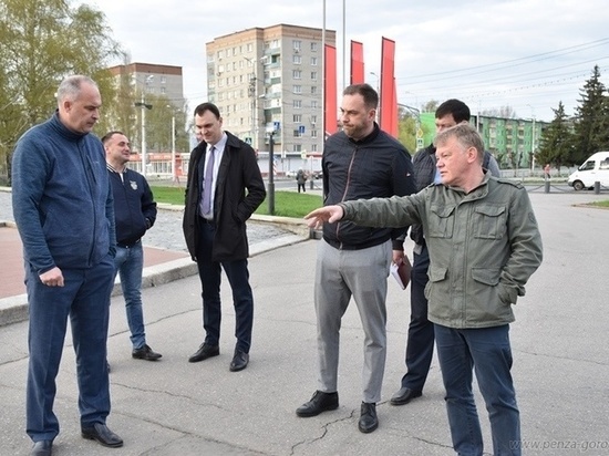 Мэр Пензы Александр Басенко проверил готовность площадок, задействованных в праздновании Дня Победы