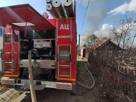 СК и прокуратура Челябинской области проверяют обстоятельства гибели ребенка в горящем садовом доме