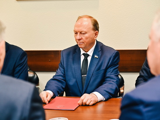 Председатель Народного Хурала Бурятии Владимир Павлов участвует в Совете законодателей России