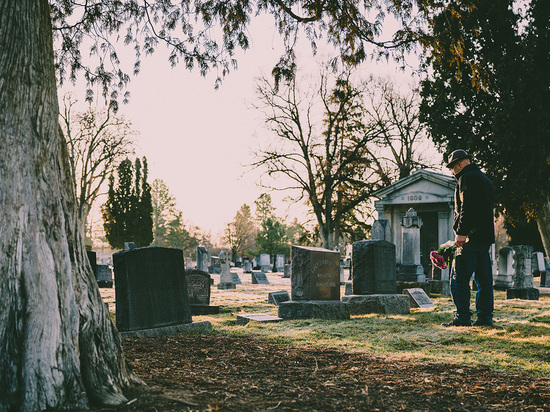Последнее признание в любви: из чего складывается стоимость похорон