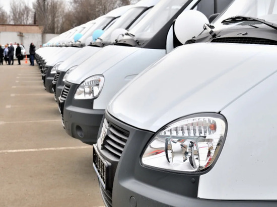 Районные больницы Удмуртии получили 34 новых санитарных автомобиля