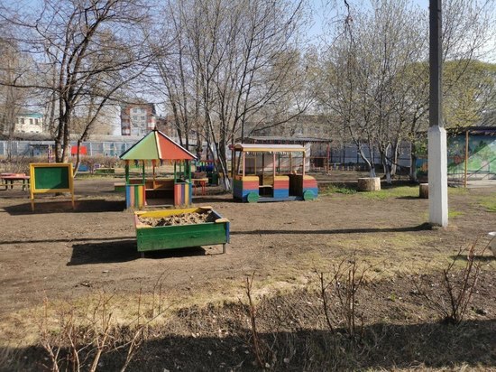 Испытано на себе: журналистка «МК на Алтае» попробовала проникнуть в детские сады Барнаула после трагедии в Вешкайме