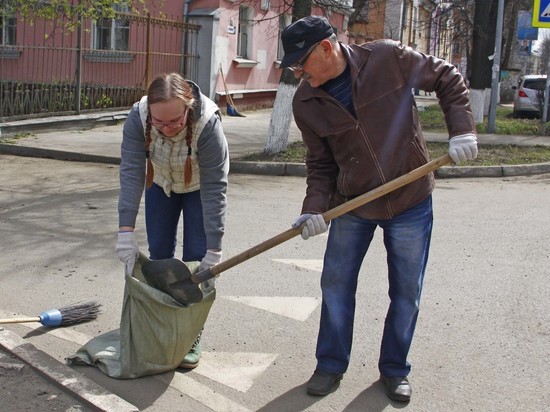 В «Ярэнерго» провели весенние субботники
