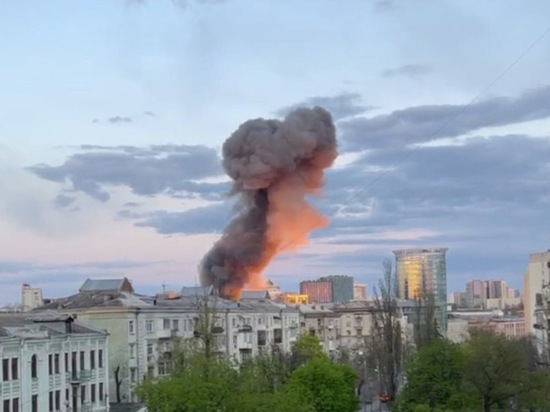 В Киеве сообщили о взрывах на фоне визита генсека ООН