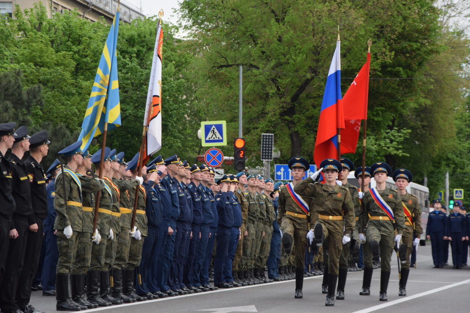 Репетиция прохождения войск в Краснодаре: подготовка к Дню Победы