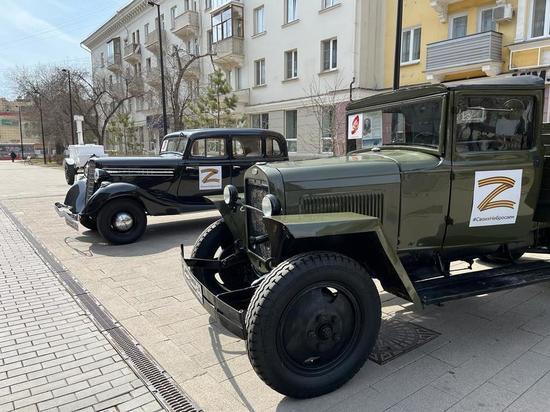 Концерт и выставка раритетной техники организовали полицейские в центре Красноярска