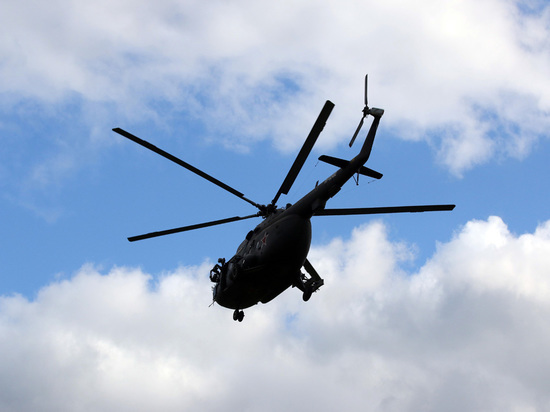 Спасатели нашли второго погибшего при крушении вертолета в Саратове