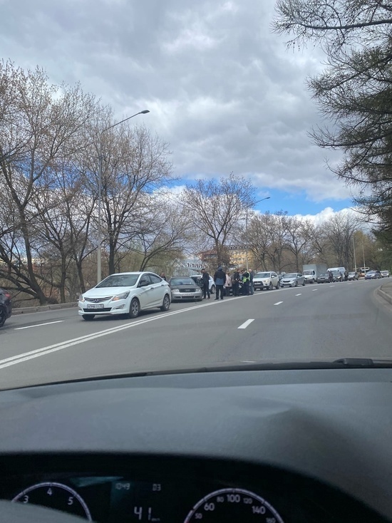 Во Владимире на мосту в Загородный столкнулись 7 машин