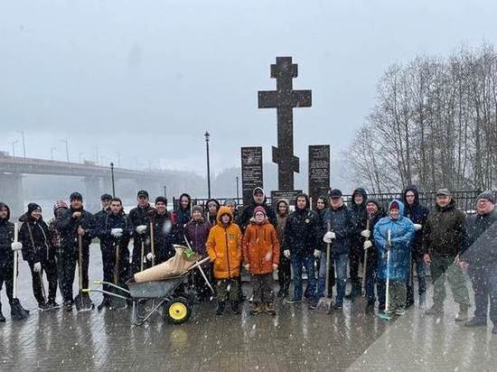 Территорию у причала «Прорыв блокады Ленинграда» благоустроили