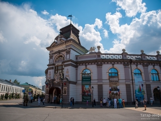 В Казани Нацмузей ко Дню Победы представит три воинских знамени