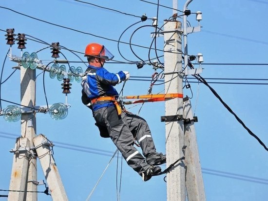 Больше 3000 жителей Ясиноватой остались без света