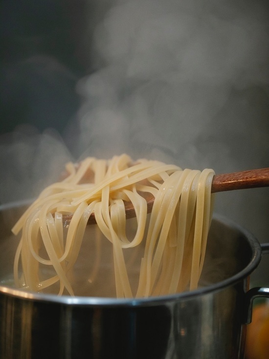Как варить макароны, чтобы они не слипались: 7 секретов приготовления