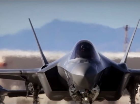 В Турции анонсировали превосходстве турецкого штурмовика над американским самолетом F-35