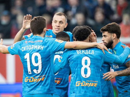 «Зенит» победил «Локомотив» и в четвертый раз подряд выиграл чемпионат России по футболу