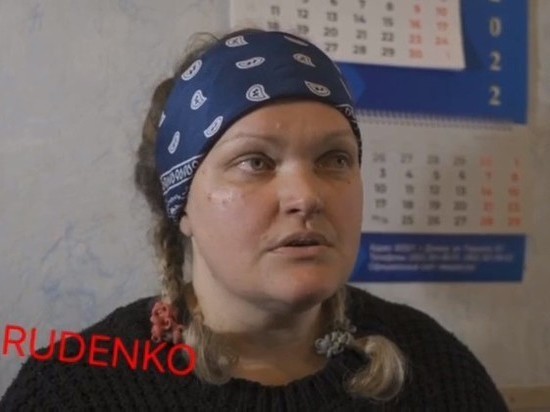 Мирные люди выходили с "Азовстали" через разрушенный забор: "Нас запугивали"