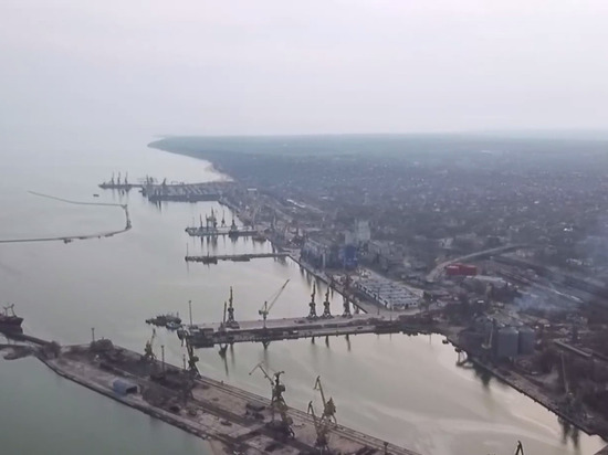 СК РФ зафиксировал затопление гражданских судов в порту Мариуполя